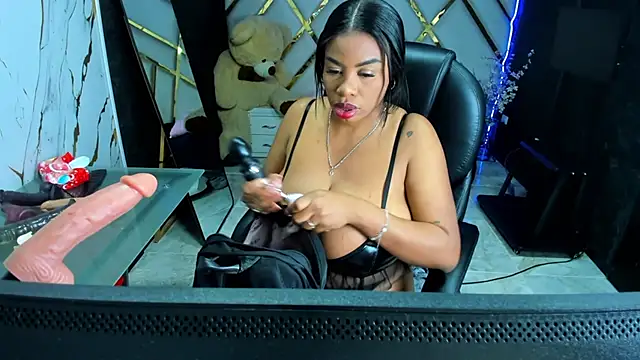 sammanta boobs online show from October 2025 10:52:01 AM