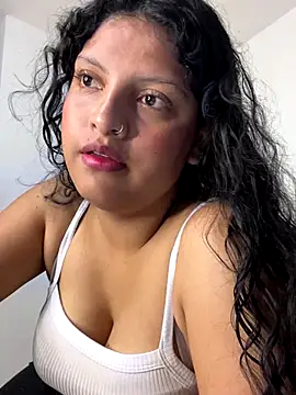 tati  22 online show from December 2025 05:06:01 PM