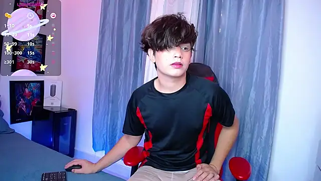 Snapshot of andyboy- chatting on February 2025 09:54:01 PM andyboy- online show from February 2025 09:54:01 PM