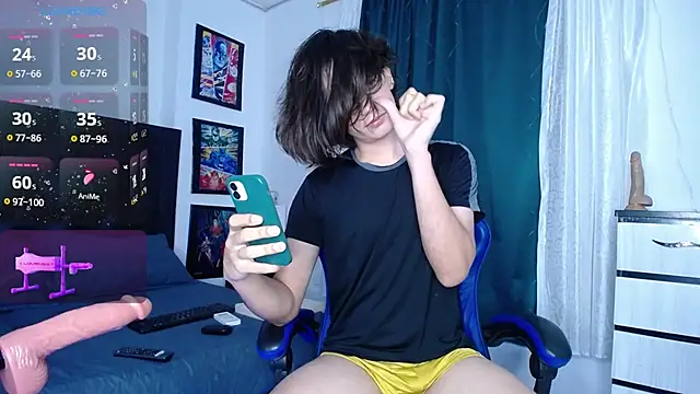 andyboy- online show from April 2026 10:44:01 PM