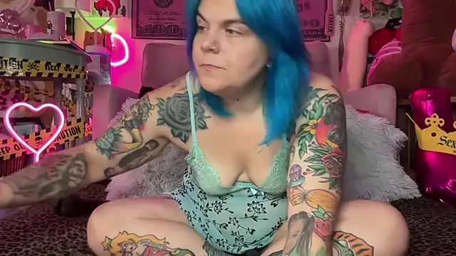 Snapshot of CherryBombBomb chatting on November 2025 07:13:01 AM CherryBombBomb online show from November 2025 07:13:01 AM