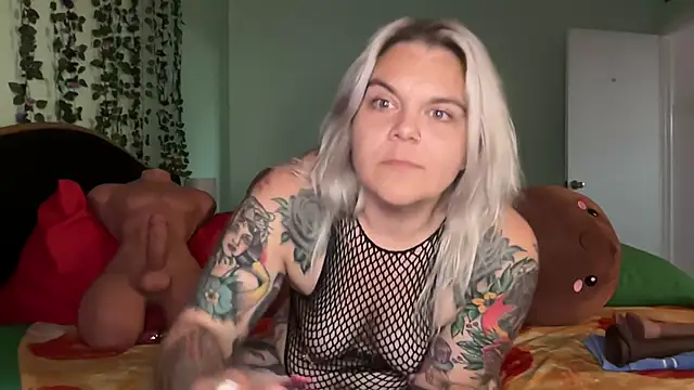 CherryBombBomb online show from July 2026 02:05:17 AM