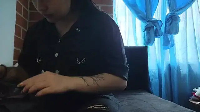 Caroll Luna online show from March 2025 03:18:02 PM
