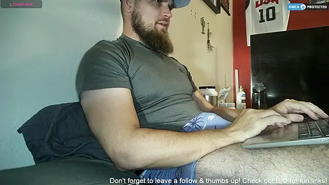 Snapshot of dikdowndaddy chatting on July 2026 08:23:02 PM dikdowndaddy online show from July 2026 08:23:02 PM