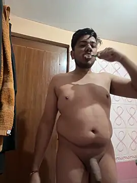 Snapshot of NakedPlayBoy chatting on January 2025 03:02:02 AM NakedPlayBoy online show from January 2025 03:02:02 AM