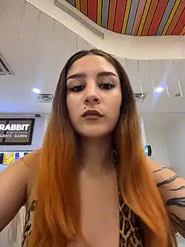 Mon Cherry online show from January 2026 01:31:02 AM