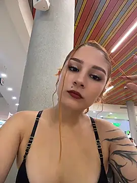 Snapshot of Mon_Cherry chatting on May 2026 11:13:02 PM Mon Cherry online show from May 2026 11:13:02 PM