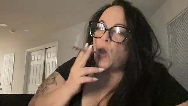 Snapshot of CarissmaDeLuca chatting on February 2026 04:14:01 AM CarissmaDeLuca online show from February 2026 04:14:01 AM