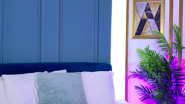 LunaWills  online show from November 2025 05:39:01 AM