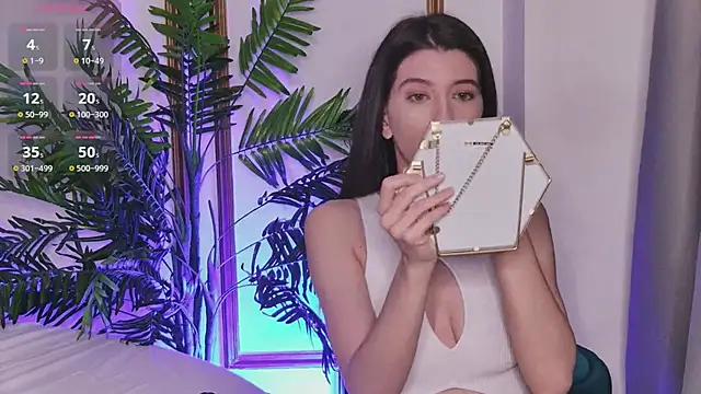 LunaWills  online show from February 2026 06:04:01 AM