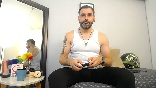 jonasbeards online show from November 2025 03:12:02 PM