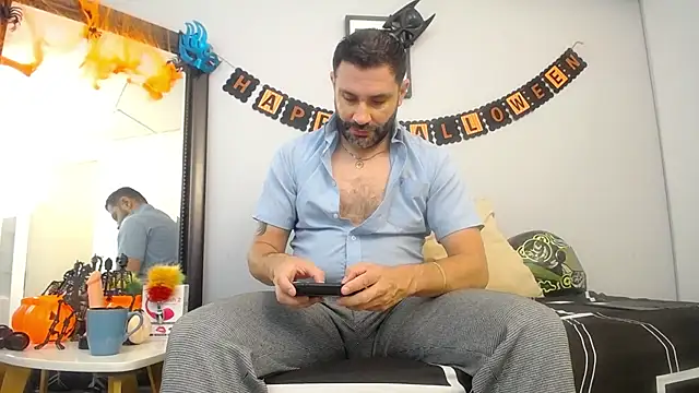 jonasbeards online show from October 2025 03:00:01 PM