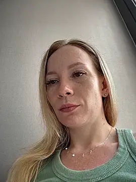 LavenderHot online show from March 2026 01:28:01 AM