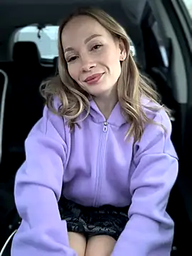 LavenderHot online show from November 2025 02:11:01 AM