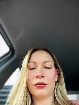 LavenderHot online show from June 2026 01:44:02 AM