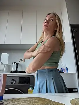 LavenderHot online show from April 2026 01:51:02 AM