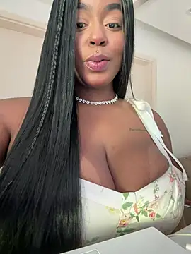 Snapshot of latinababyy chatting on February 2026 11:23:02 AM latinababyy online show from February 2026 11:23:02 AM