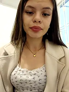 Violeta 12- online show from April 2026 07:19:01 PM