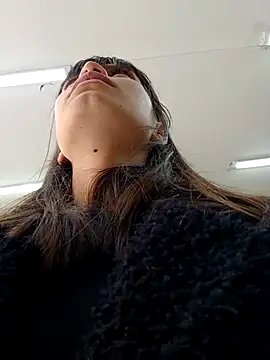 Violeta 12- online show from October 2025 04:19:02 PM