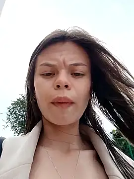 Snapshot of Violeta_12- chatting on May 2026 04:04:02 PM Violeta 12- online show from May 2026 04:04:02 PM