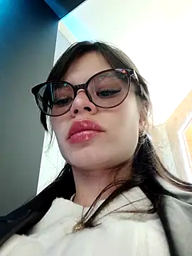 Violeta 12- online show from October 2025 06:40:01 PM