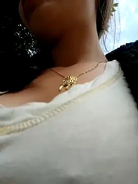 Violeta 12- online show from November 2025 05:16:01 PM