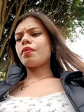 Snapshot of Violeta_12- chatting on June 2026 04:49:02 PM Violeta 12- online show from June 2026 04:49:02 PM
