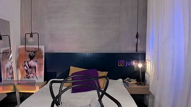  julietta online show from May 2026 01:04:01 PM