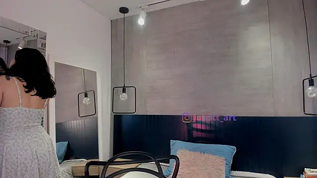  julietta online show from February 2026 12:51:02 PM