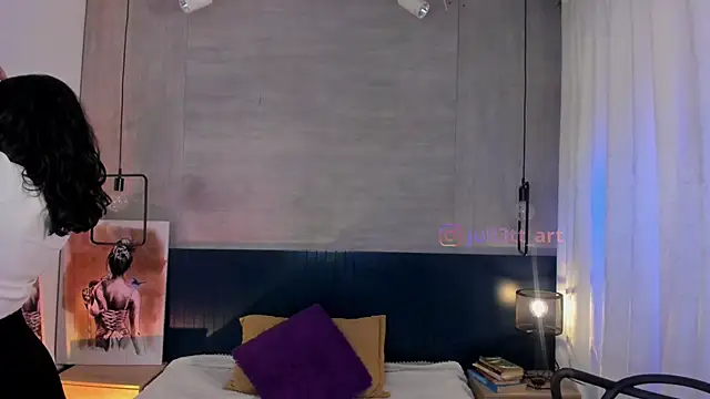  julietta online show from May 2026 01:06:02 PM