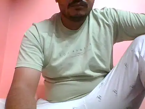 naughtymike0007 online show from February 2026 03:18:01 PM