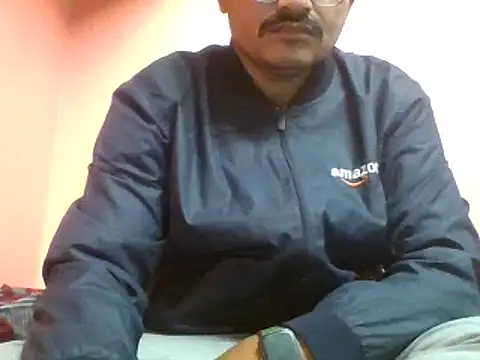 naughtymike0007 online show from December 2025 01:17:01 AM