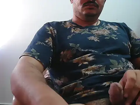 Snapshot of naughtymike0007 chatting on April 2026 01:53:01 AM naughtymike0007 online show from April 2026 01:53:01 AM
