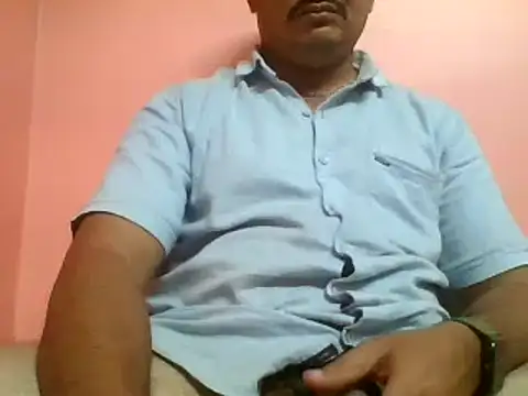 naughtymike0007 online show from December 2025 01:39:02 PM