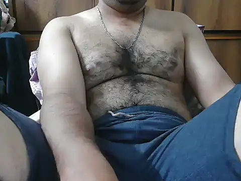 naughtymike0007 online show from February 2026 05:24:02 PM