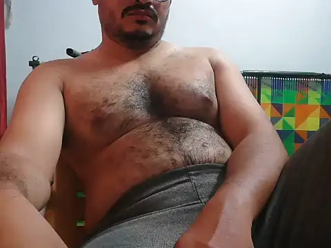Snapshot of naughtymike0007 chatting on June 2026 05:08:01 PM naughtymike0007 online show from June 2026 05:08:01 PM