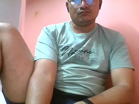 naughtymike0007 online show from September 2025 06:14:01 PM