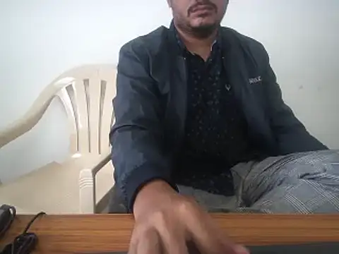 naughtymike0007 online show from October 2025 05:08:01 AM