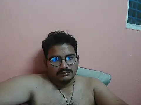 naughtymike0007 online show from March 2026 04:08:02 PM