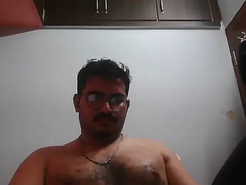 naughtymike0007 online show from April 2026 04:13:02 PM