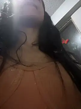 Snapshot of CieloTaylor chatting on February 2025 03:17:01 PM CieloTaylor online show from February 2025 03:17:01 PM