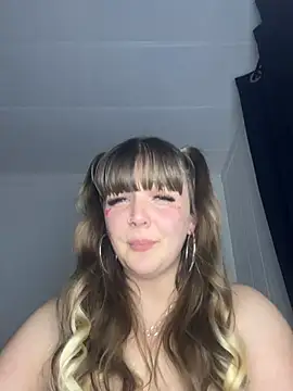 Snapshot of Lalalust69 chatting on February 2025 08:21:01 AM Lalalust69 online show from February 2025 08:21:01 AM