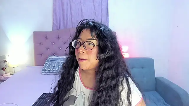Latinabombsheell online show from July 2026 06:36:01 AM