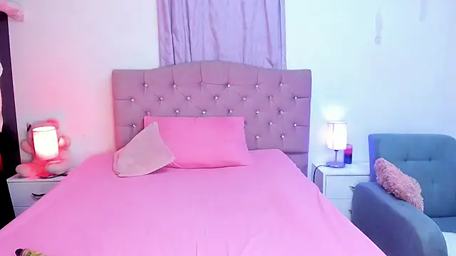 Snapshot of Latinabombsheell chatting on February 2026 06:10:01 AM Latinabombsheell online show from February 2026 06:10:01 AM