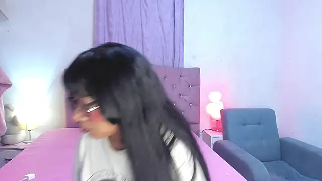 Latinabombsheell online show from June 2026 07:31:02 AM
