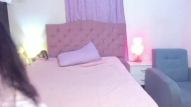 Latinabombsheell online show from April 2026 04:41:02 AM