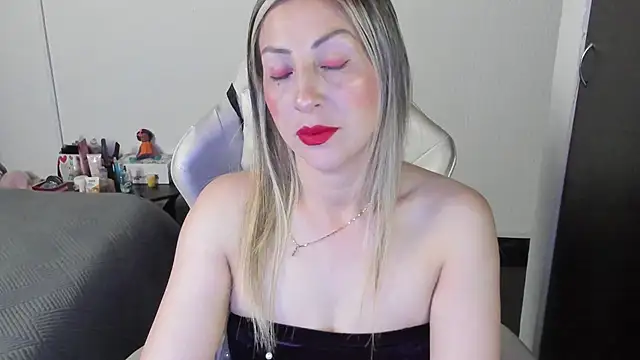 Andreina Suann online show from November 2025 10:52:02 AM