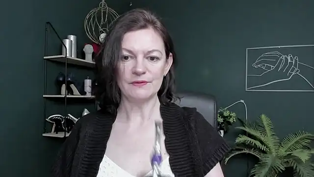 VivianWILD online show from May 2026 06:33:02 AM