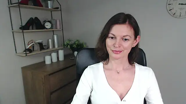 Snapshot of VivianWILD chatting on February 2025 01:15:02 PM VivianWILD online show from February 2025 01:15:02 PM