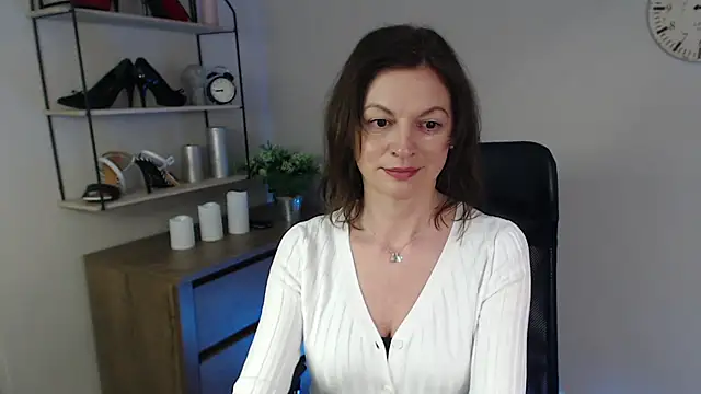 Snapshot of VivianWILD chatting on February 2025 10:59:02 AM VivianWILD online show from February 2025 10:59:02 AM